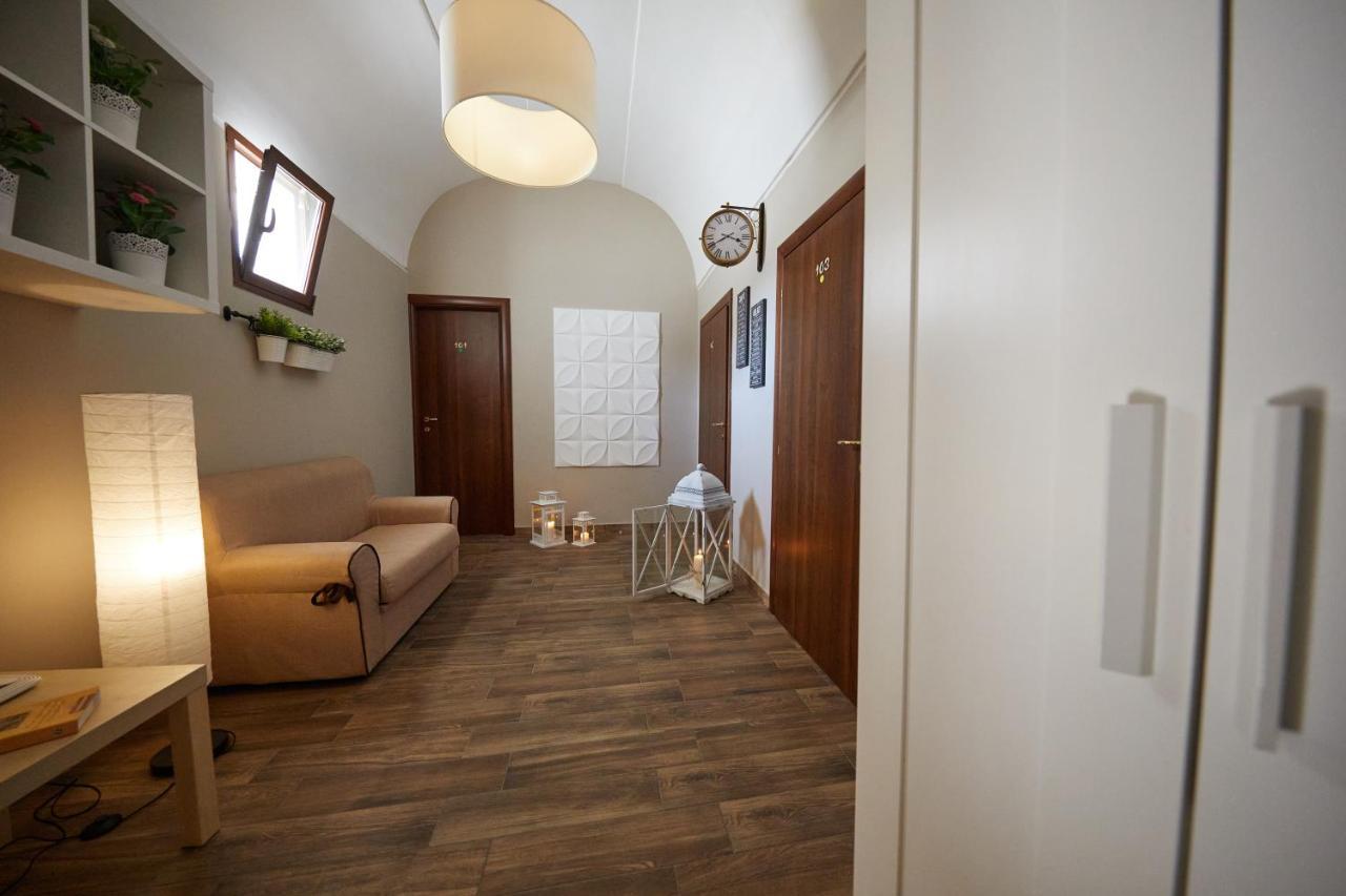 Le Terrazze B&B Pulsano Dış mekan fotoğraf